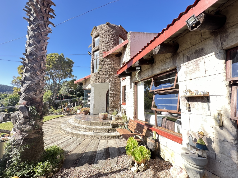 4 Bedroom Property for Sale in Sedgefield Central Western Cape
